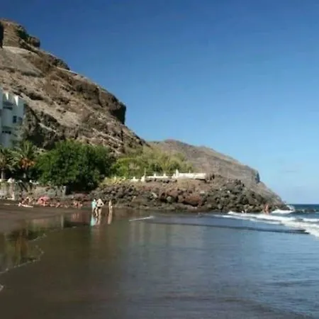 Playa Chica / Playa Gaviotas サンタクルスデテネリフェ