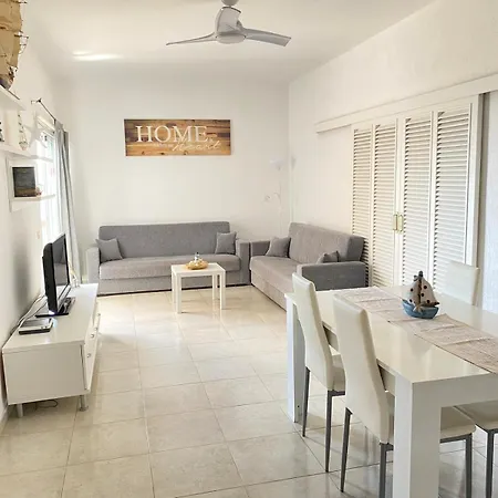 Apartment Playa Chica / Playa Gaviotas *